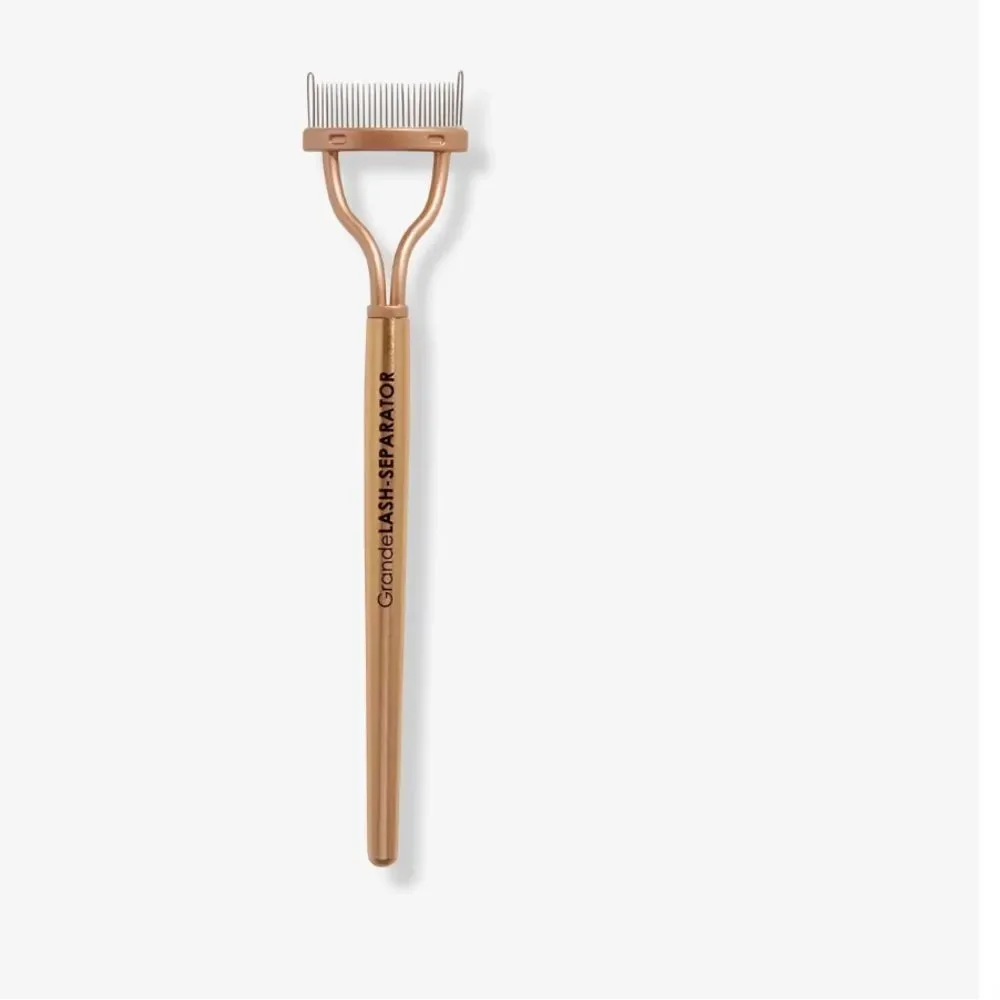 Grande Lash Separator the tool you never knew you needed! Real and faux lashes